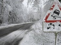 Спасатели напоминают водителям о трудностях на трассе и в горах зимой