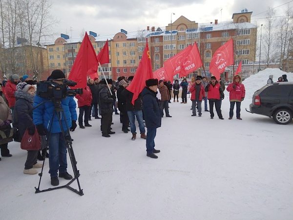 Ханты-Мансийский АО. В Советском прошёл митинг в поддержку Павла Грудинина