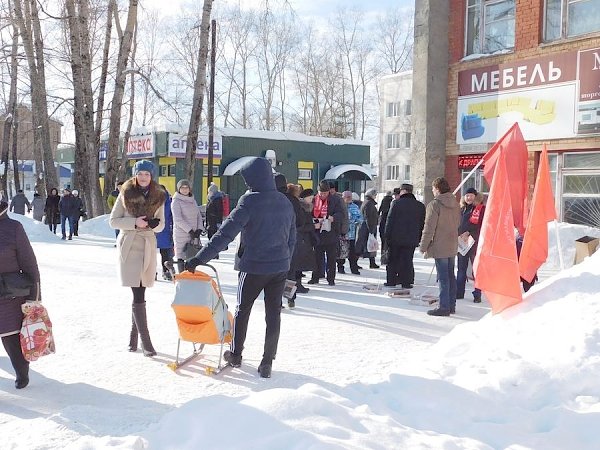 Скандальный пикет в городе Емва Республики Коми