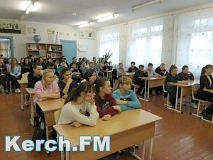 В Ленинском районе школьникам провели урок права