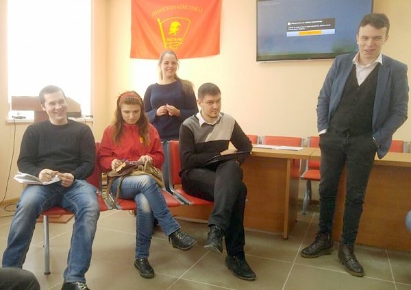 Ивановские комсомольцы на политучебе обсудили выборы президента