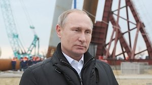 Завтра Путин посетит Крымский мост