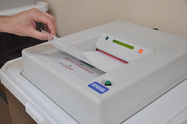 КПРФ требует общественного контроля за электронными устройствами по подсчету голосов