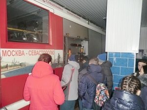 Год культуры безопасности: пожарные провели урок профориентации в пожарной части для севастопольских школьников