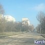 В Керчи ямы на Кирова и Горьковском мосту засыпали асфальтной крошкой