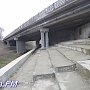 Из-под отремонтированных опор моста на Партизанском уходит грунт