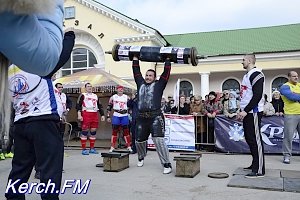 Керчане участвовали в турнире по силовом экстриму