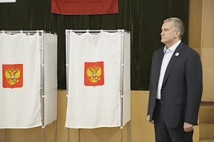 Сергей Аксенов проголосовал «за будущее»