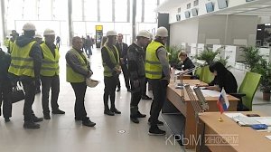 Новый терминал аэропорта Симферополь стал избирательным участком для сотен строителей