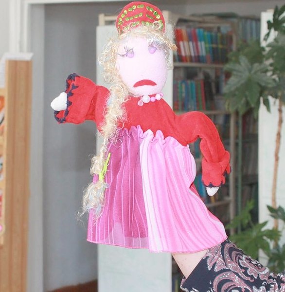Депутат Владимир Поздняков совместно с Забайкальском краевым театром кукол организовал творческий конкурс для сельских ребятишек