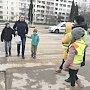В Севастополе первые «родительские патрули» вышли на маршруты движения детей в школу