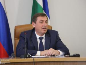 Юрий Гоцанюк провел встречу с инициативной группой граждан по вопросу вырубки зеленых насаждений в Алупке
