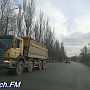 Керчане жалуются на десятки грузовиков, которые ездят по дороге в Аршинцево каждый день