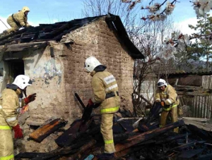 За выходные крымские огнеборцы ликвидировали 4 возгорания