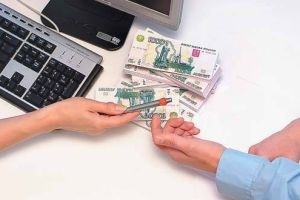 Крымским бизнесменам помогают влезть в задолженности