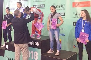 Крымчанка выиграла турнир по женской борьбе в Эстонии