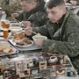 Украинских военных кормят некачественной едой, — медики