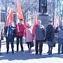 «Без советской власти – не было космоса!» Рязанские коммунисты возложили цветы к памятнику К.Э. Циолковскому