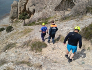 Спасатели оказали помощь туристу на горе Алчак-Кая