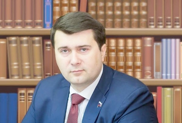 Олег Лебедев помогает обманутым дольщикам отстаивать свои права.