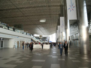 Гражданам советуют выезжать в новый аэровокзальный комплекс аэропорта «Симферополь» заблаговременно
