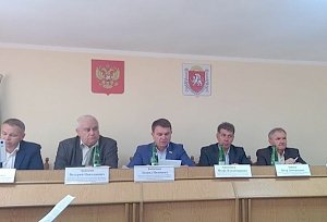 Профильный Комитет обсудил состояние и проблемы сферы ЖКХ в г. Саки и Сакском районе
