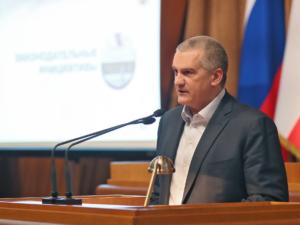Сергей Аксёнов вошёл в пятерку самых цитируемых губернаторов-блогеров за март
