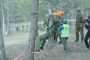 Военно-патриотическая эстафета «Сильные духом» состоялась в Алуште