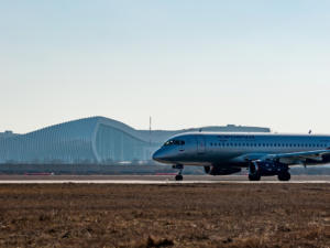 Новая авиакомпания начинает перелёты по трем направлениям из аэропорта Симферополь
