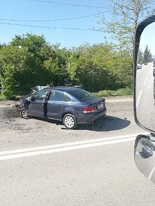 Чудесное спасение: под Симферополем в ДТП два человека пострадали