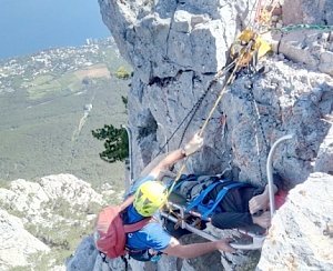 За прошедшие выходные дни в горах Крыма спасено 11 человек