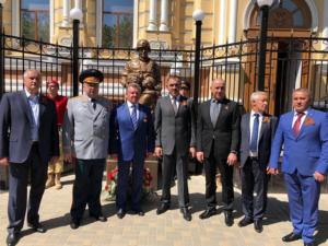 Сергей Аксёнов поздравил командование и личный состав Южного военного округа России со столетним юбилеем округа