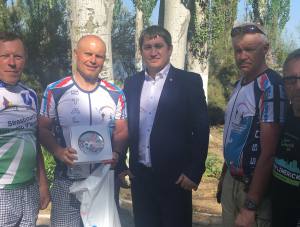 Феодосия встретила участников велопробега «Сталинград — Севастополь» из Волгограда