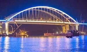 Крымский мост откроют в середине мая
