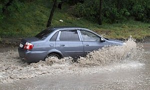 Ливни, грозы, шквал: в ближайшие часы Крым накроет шторм