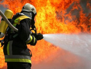 В крымской столице сгорели два автомобиля