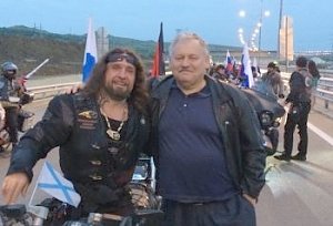Константин Затулин и лидер «Ночных волков» проехали по Крымскому мосту в обоих направлениях