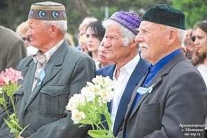Траурные мероприятия ко Дню памяти жертв депортации состоялись в Евпатории