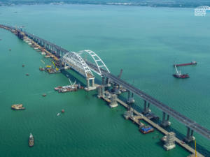 Установлен новый рекорд движения по Крымскому мосту