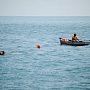 Крымские спасатели оказали помощь жителю Санкт-Петербурга на весельной лодке вернуться к берегу