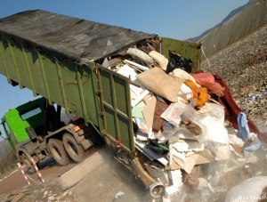 Симферопольские власти усилила контроль сброса крупногабаритных отходов