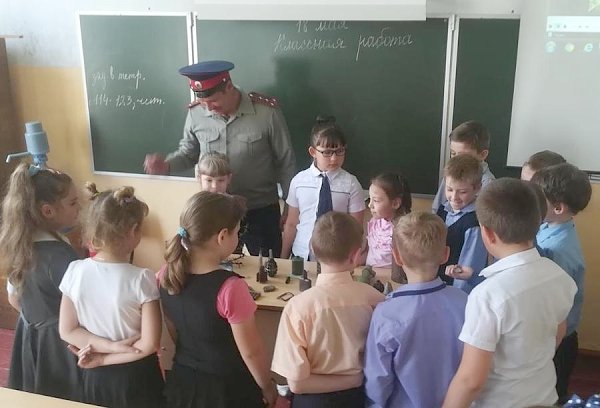 Тульская область. Богородицкие коммунисты продолжают знакомить школьников с отечественной историей