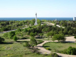 Места отдыха в Севастополе благоустраивают к началу сезона