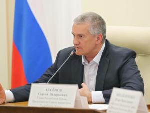 Аксёнов сохранил первое место в рейтинге глав регионов ЮФО