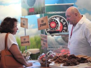 Отечественные аграрии на выставке в Ялте обмениваются опытом
