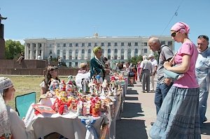 В Крыму с размахом отмечают День России
