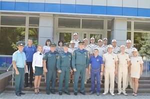 В Севастополе спасателей поздравили с 34 годовщиной Государственной инспекции по маломерным судам