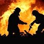 Крымские спасатели оказали помощь мужчине на пожаре