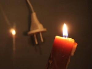 Три района Крыма остались без электричества из-за грозы
