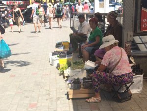 В Ялте продолжается борьба с несанкционированной торговлей